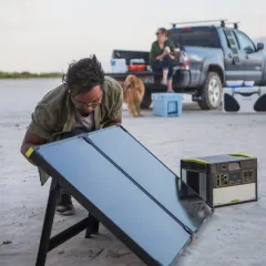 GoalZero Boulder 100 in Valigetta - Pannello Solare da 100W Robusto e Portatile - Image 8