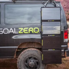 GoalZero Boulder 100 - Foldable Solar Panel 100W, Chainable - Image 2